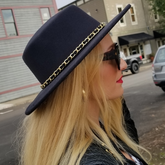 FASHION BRIM HAT W/ CHAIN ACCENT hat - Picture 1 of 5